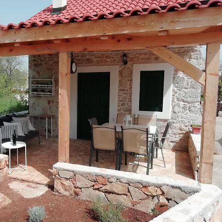 Krka Waterfalls Stonehouse Roko Лозовац Экстерьер фото