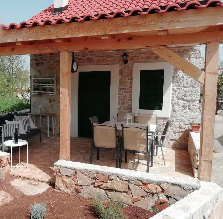 Krka Waterfalls Stonehouse Roko Лозовац Экстерьер фото