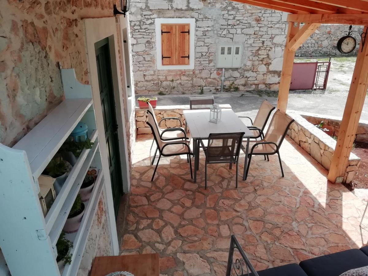 Krka Waterfalls Stonehouse Roko Лозовац Экстерьер фото