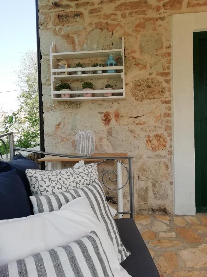 Krka Waterfalls Stonehouse Roko Лозовац Экстерьер фото